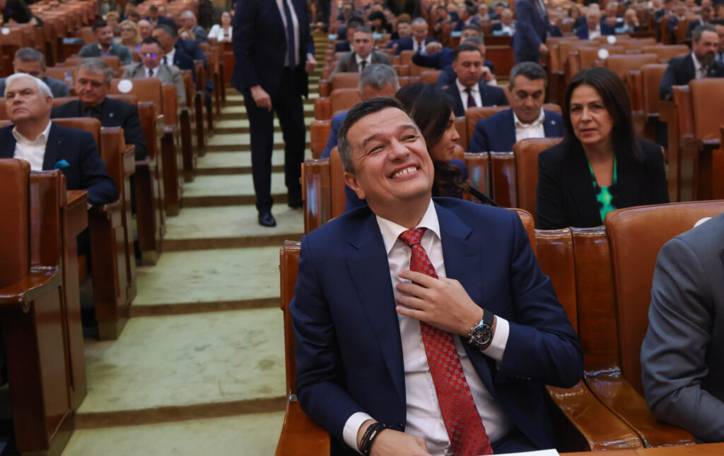 Siegal Mureșan acuză plecarea din plen a președintelui Camerei, Sorin Grindeanu, în timpul votului pentru noul Guvern