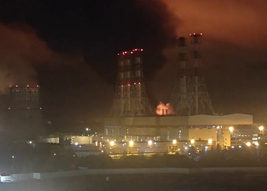 Atac cu drone ucrainene asupra Sankt Petersburg: terminal petrolier și centru de date în flăcări