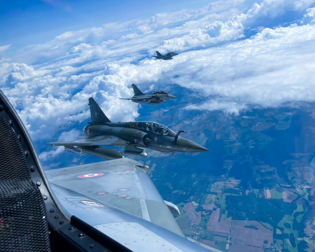 Țările NATO fac planuri de extindere a descurajării nucleare în Europa