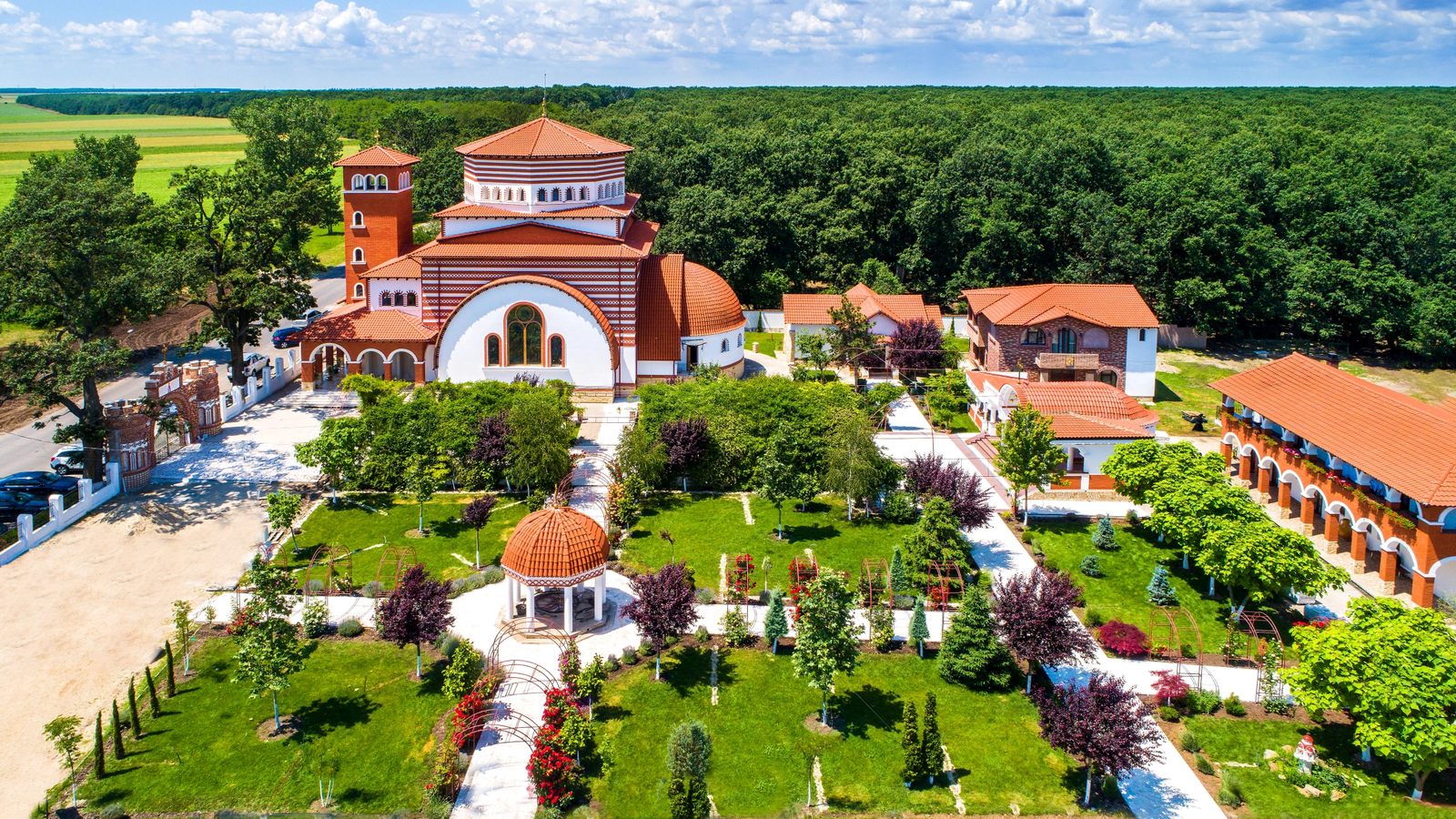 Mănăstirea Pantocrator din Drăgănești-Vlașca devine loc de pelerinaj pentru mii de credincioși în iulie